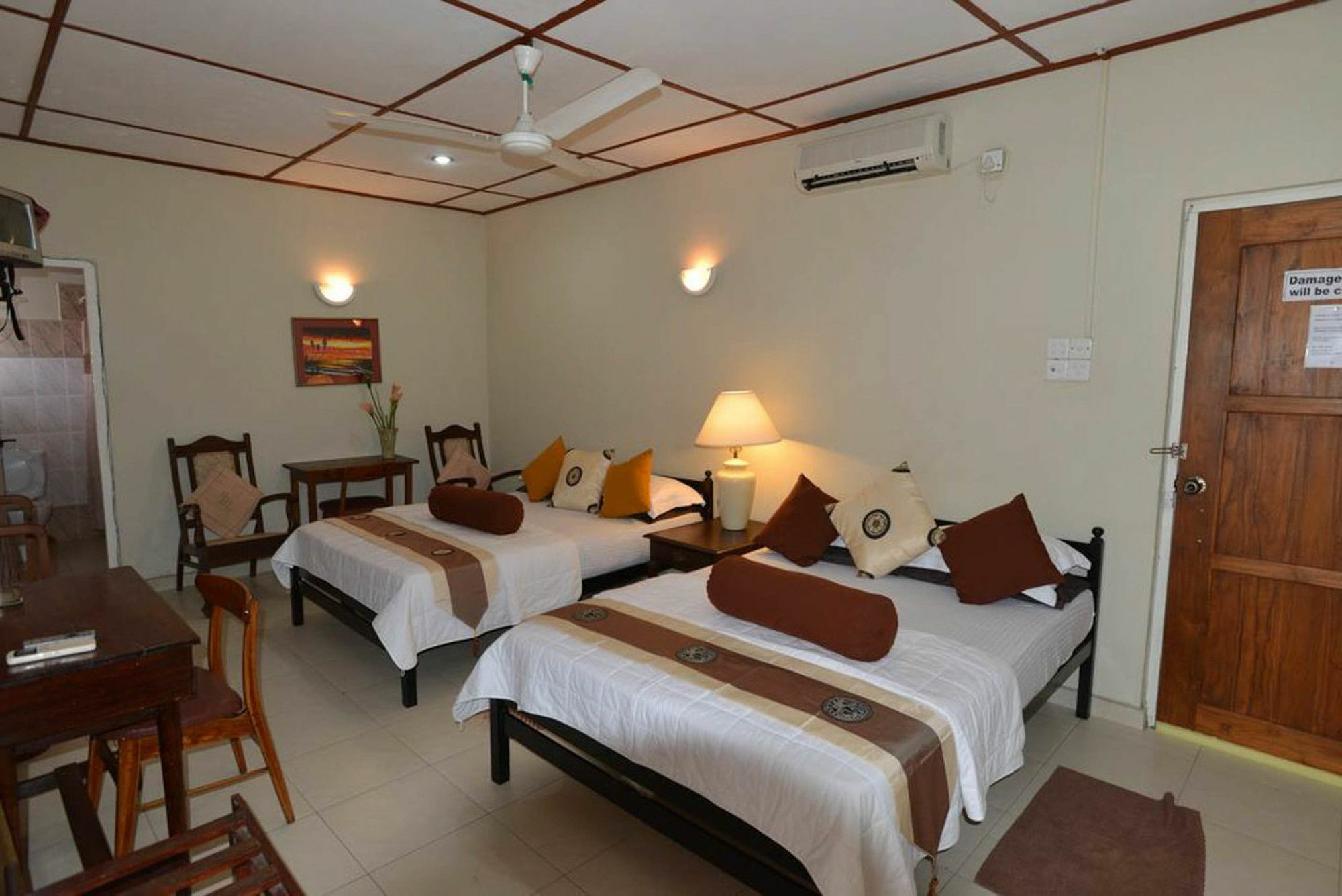 Ranveli Beach Resort Dehiwala-Mount Lavinia Exteriör bild