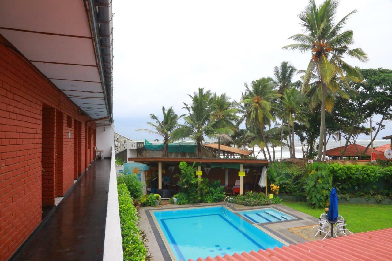 Ranveli Beach Resort Dehiwala-Mount Lavinia Exteriör bild